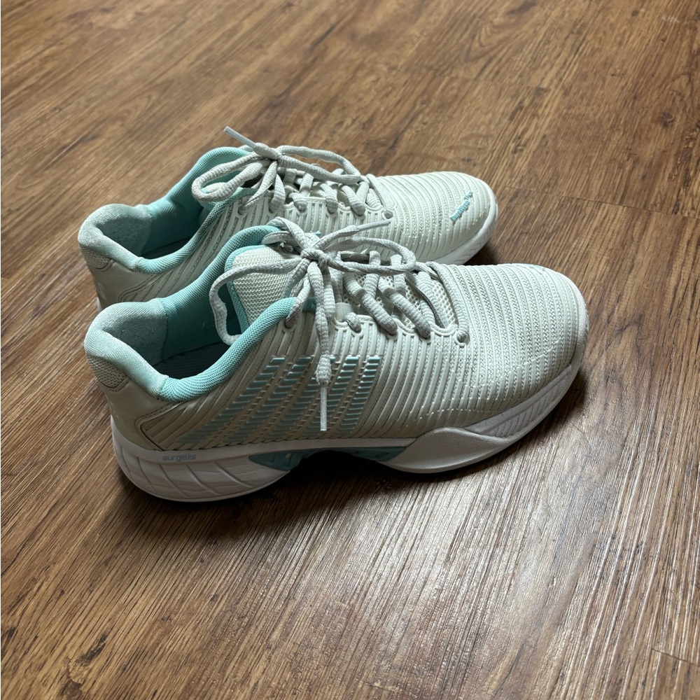 K-Swiss court shoes